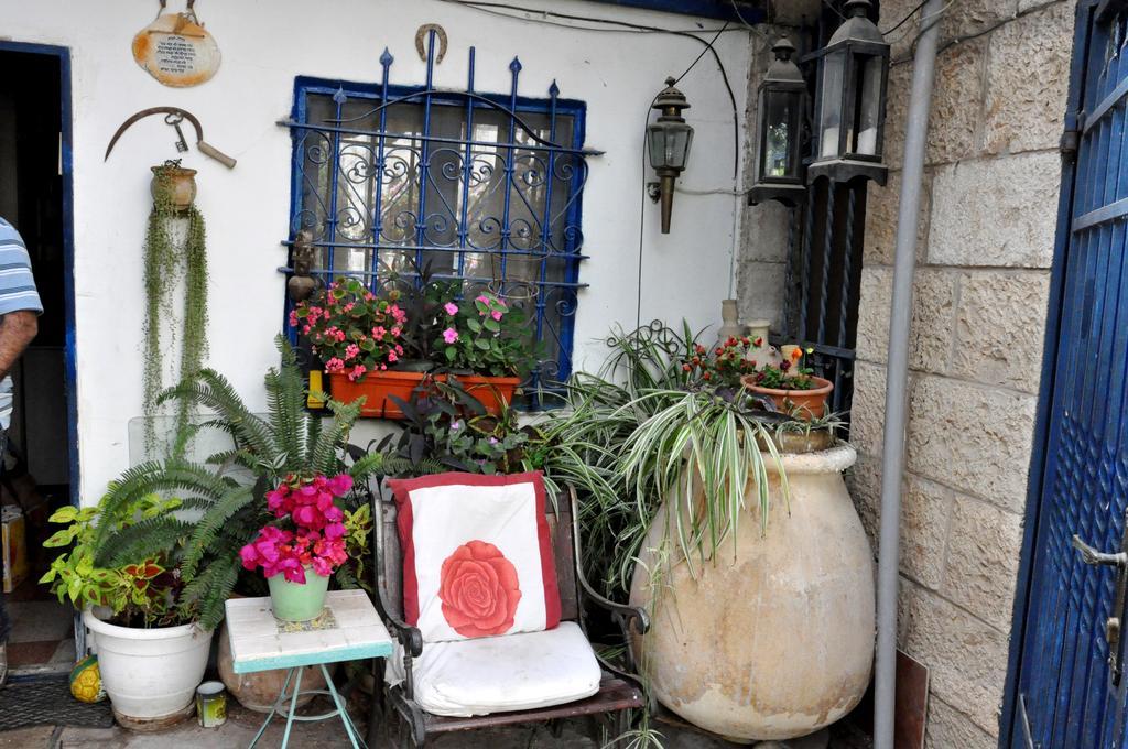Cozy Garden Apartment Yerusalem Bagian luar foto